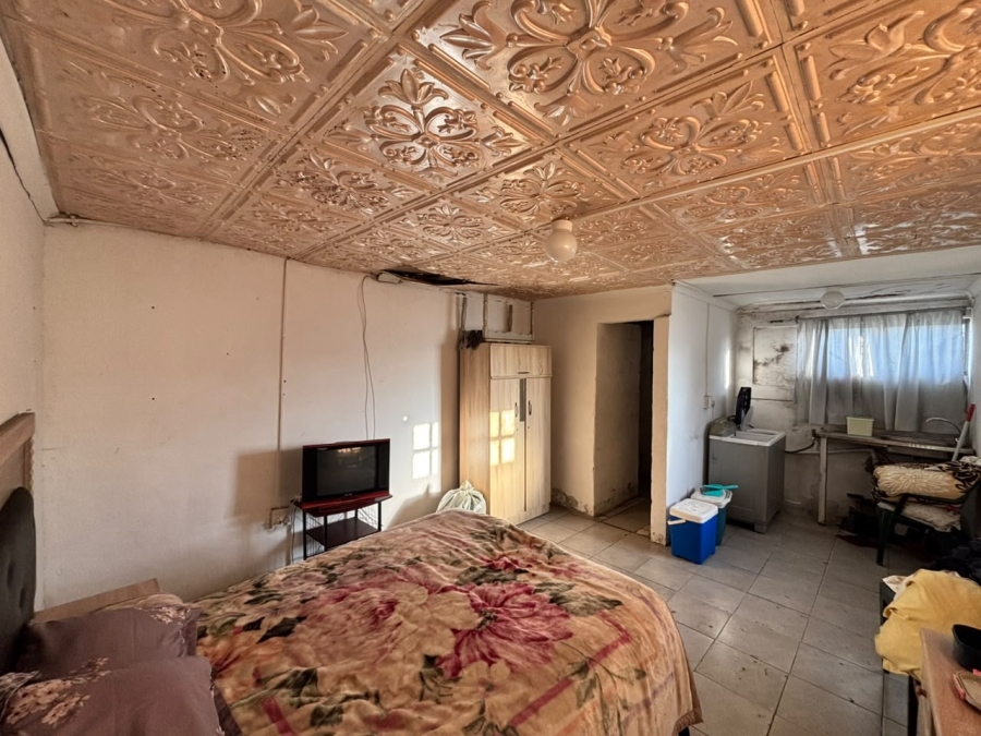 5 Bedroom Property for Sale in Russels Rest Western Cape
